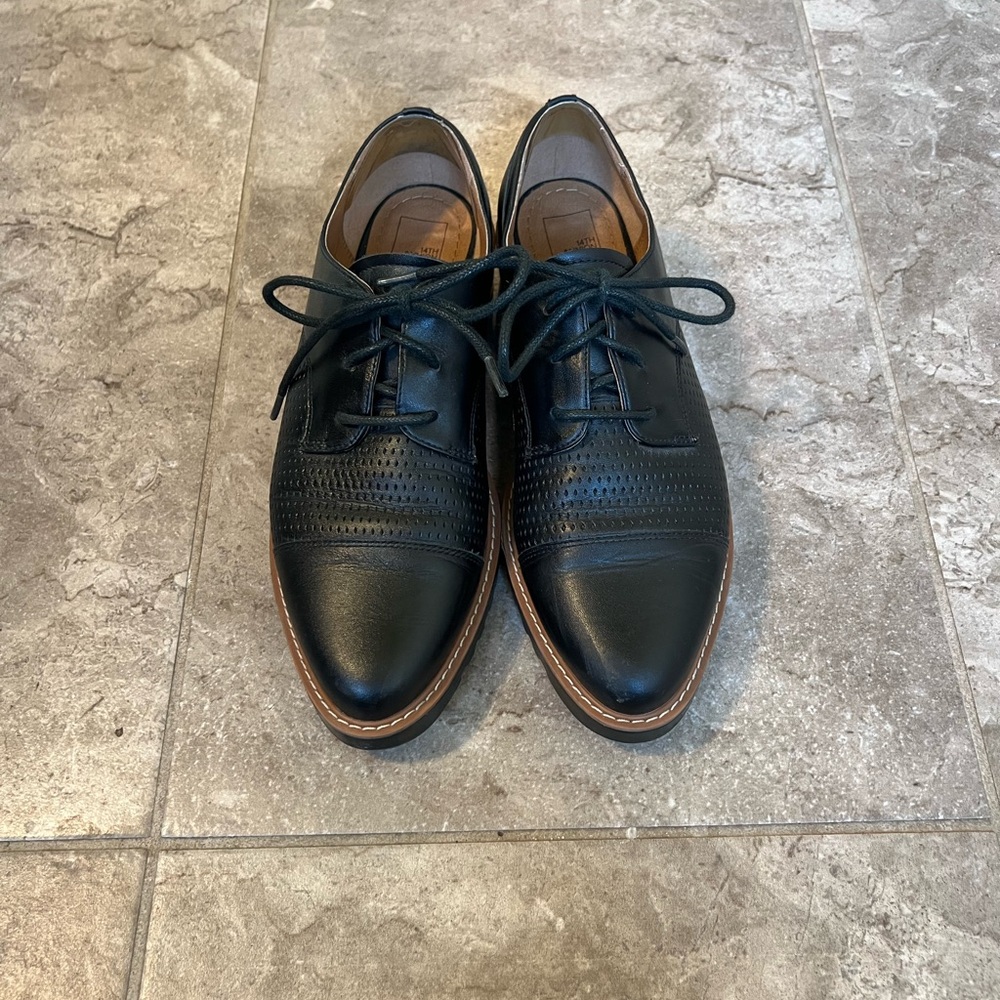 Black Leather Women’s Dress Shoes with chunky sole